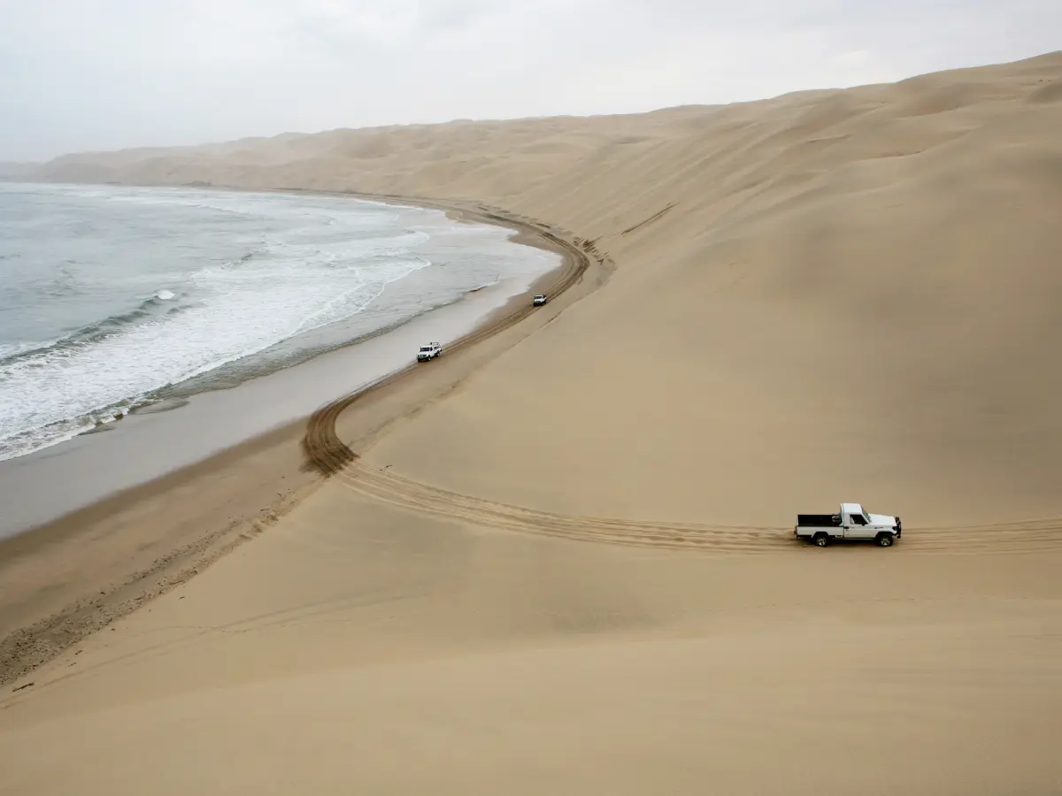 viaggio di lusso in namibia oceano e deserto