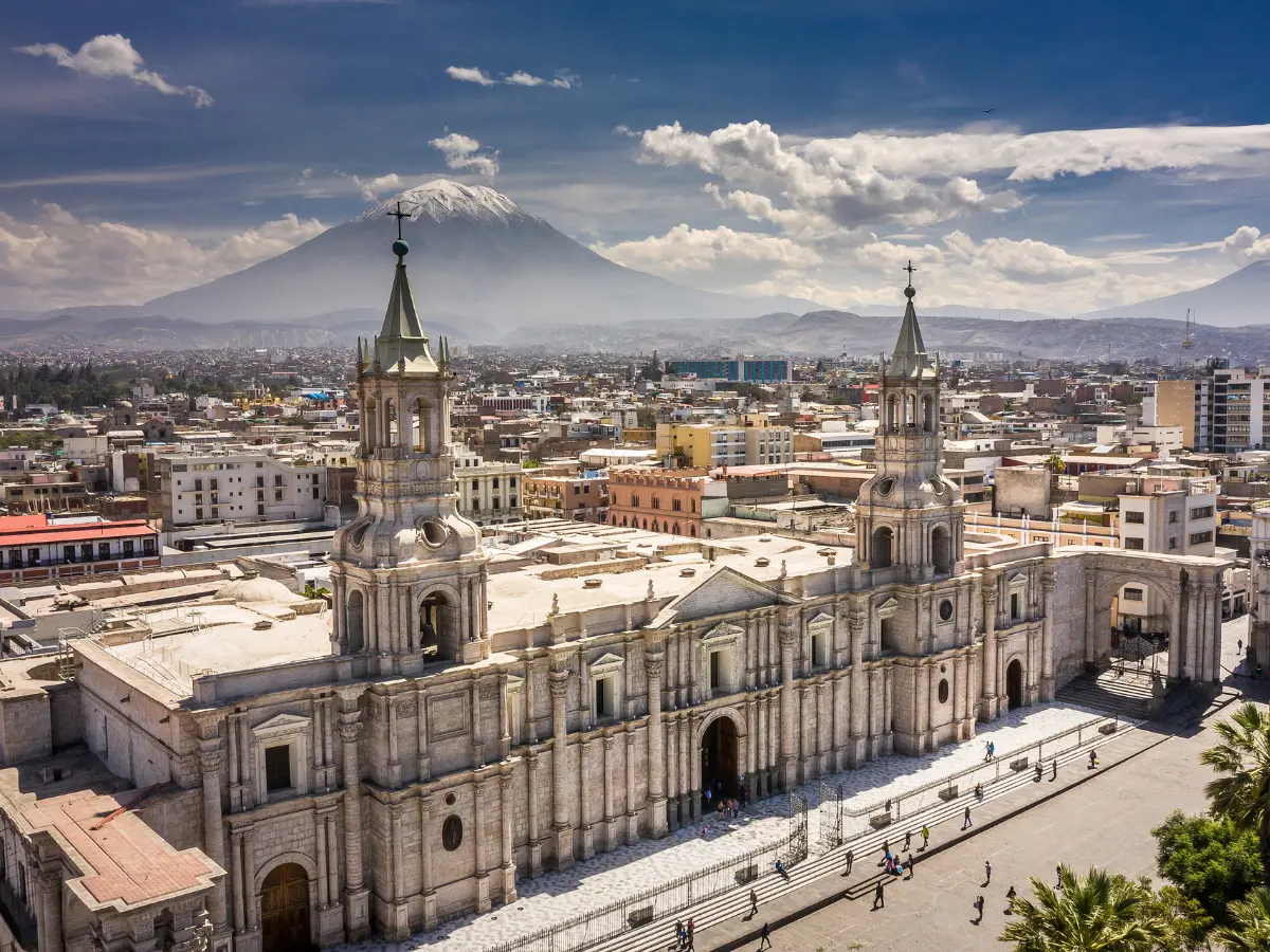 visita alla città bianca Arequipa per un viaggio di lusso in perù